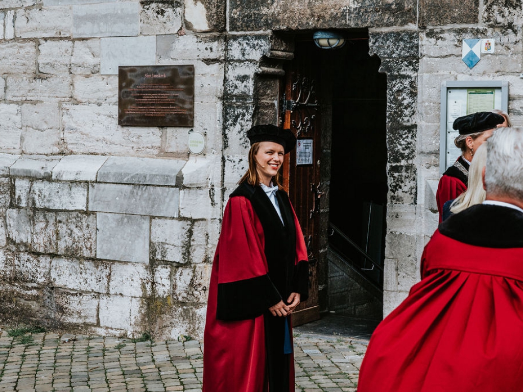 Succesvolle oratie prof. Hilde Verbeek: Een huis, een thuis?