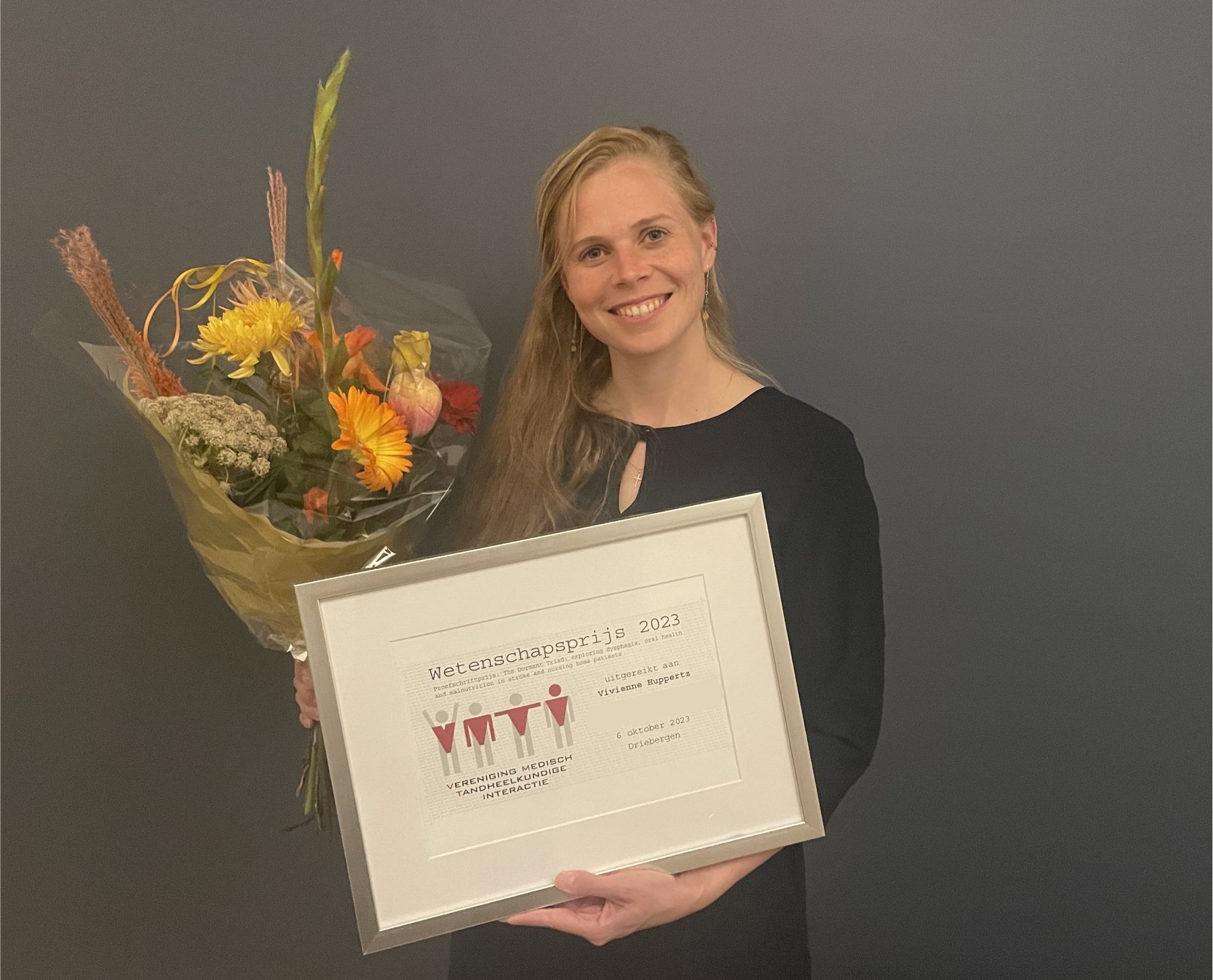 Viviënne Huppertz ontvangt VMTI-proefschrift prijs